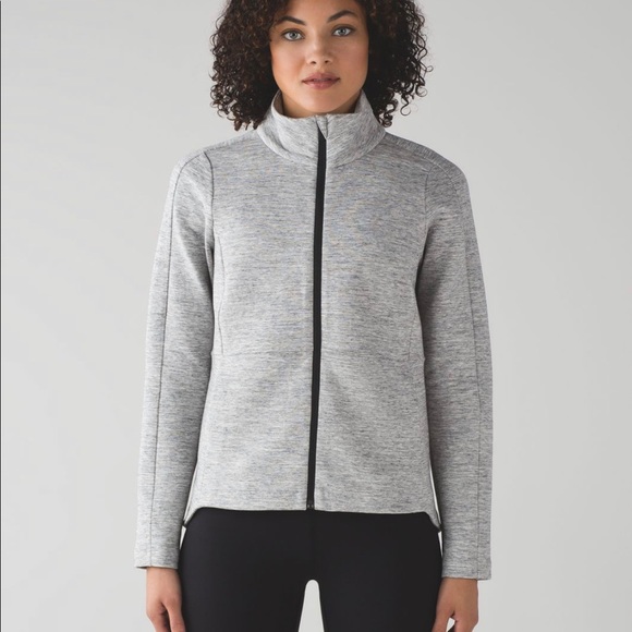 Women’s Lululemon Fleece sweater/ Zip up - Picture 4 of 4
